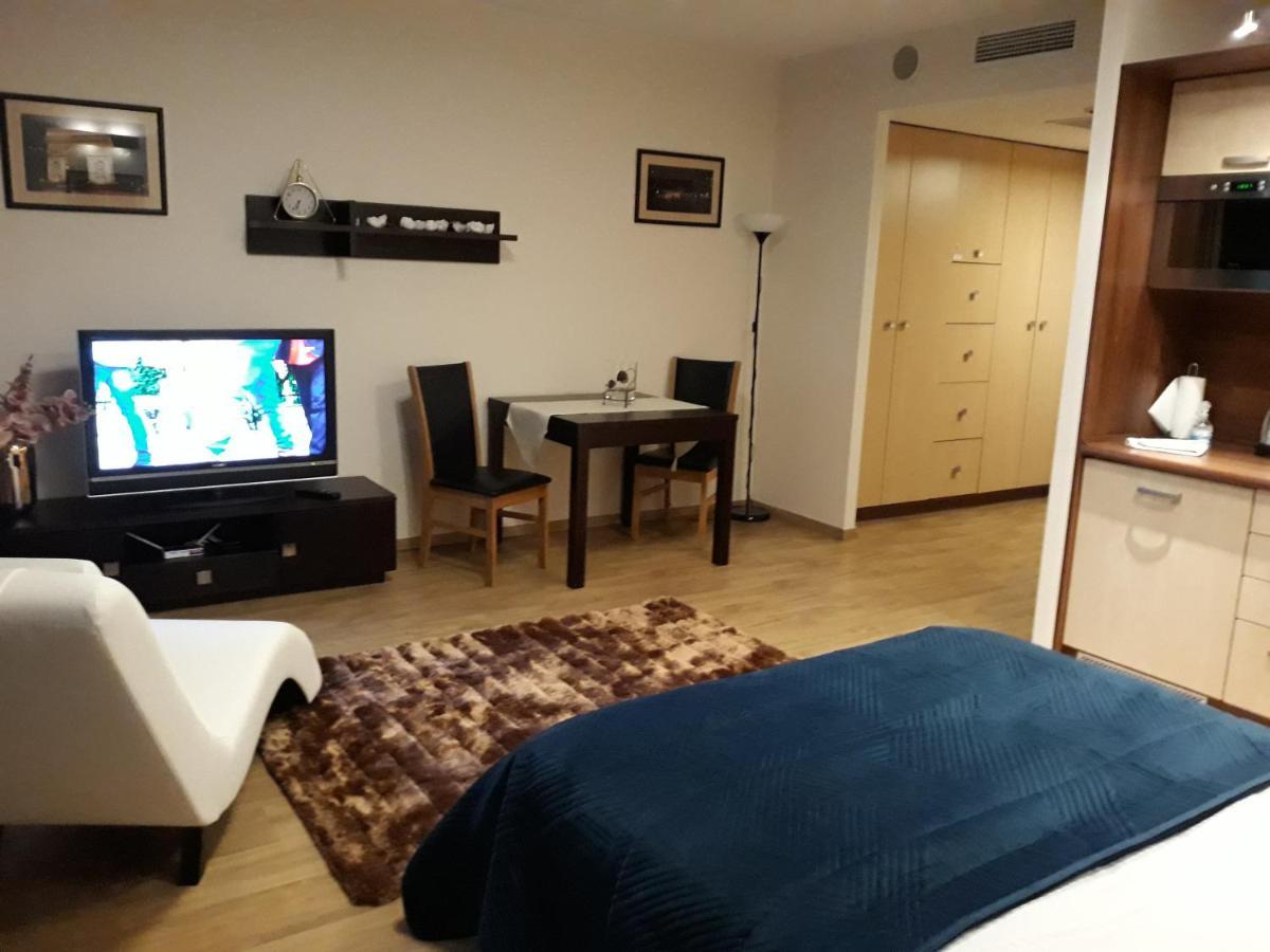Dobry Wieczór we Wrocławiu Breslávia Exterior foto